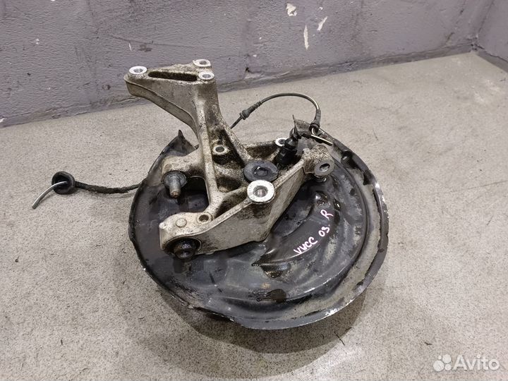 Задний правый кулак для Volkswagen Passat B6 CC B7