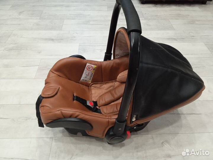 Продам автолюльку детскую