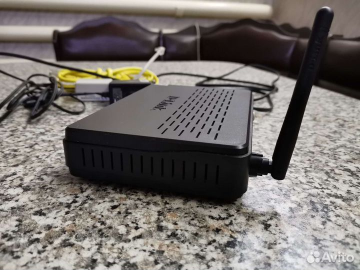 Wi-Fi роутер D-Link DSL-2640U
