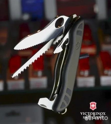 Нож складной Victorinox Military 0.8461.mwch