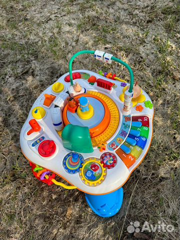 Развивающий столик жирафики