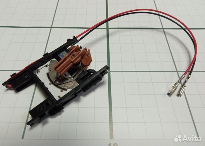 Датчик уровня топлива Geely LC Cross