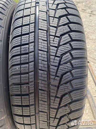 Hankook Winter I'Cept Evo2 W320 215/60 R16