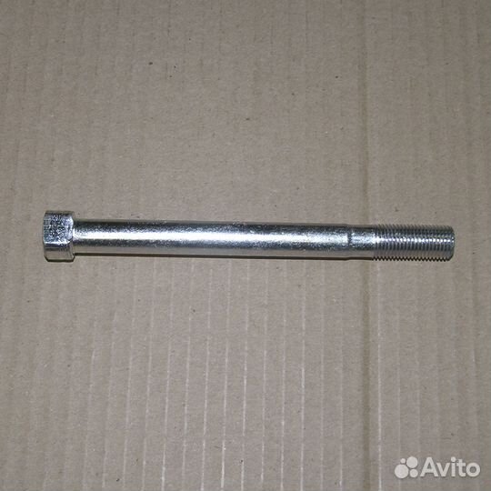 Болт М12*1,25*130 центровой задней рессоры
