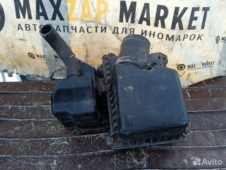 Корпус воздушного фильтра Kia Sportage 1993 (б/у)