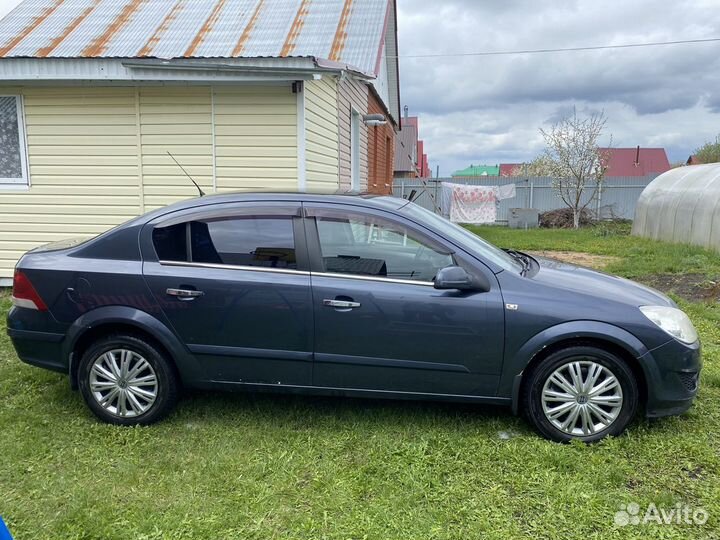 Opel Astra 1.8 AT, 2008, 260 000 км