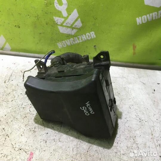 Блок предохранителей Вольво C40