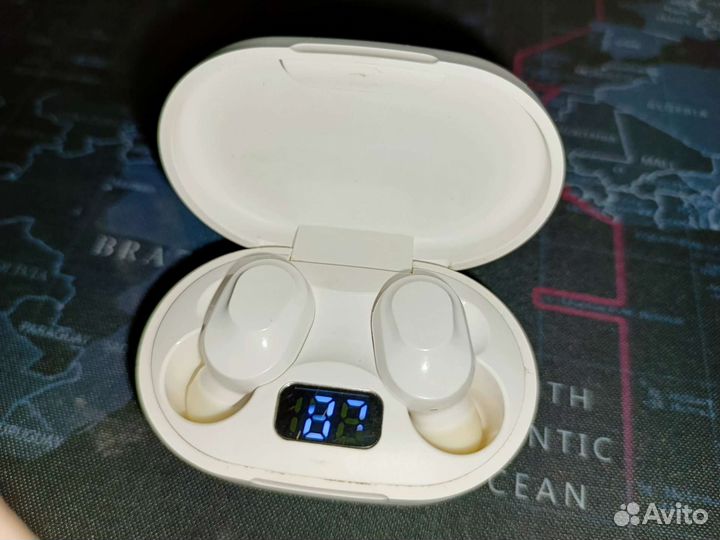 Беспроводные наушники lenovo