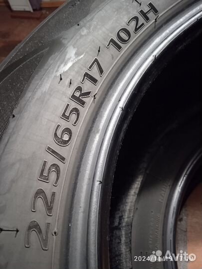 Kumho Sense KR26 225/65 R17 102H