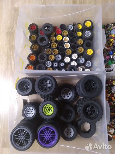 Колеса,минифигурки, аксессуары лего оригинал бу