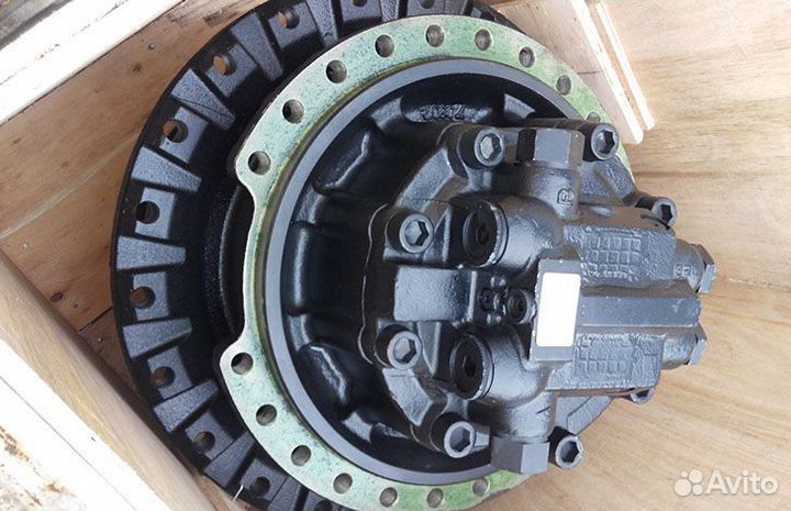 Редуктор хода с мотором Hitachi ZX330-256