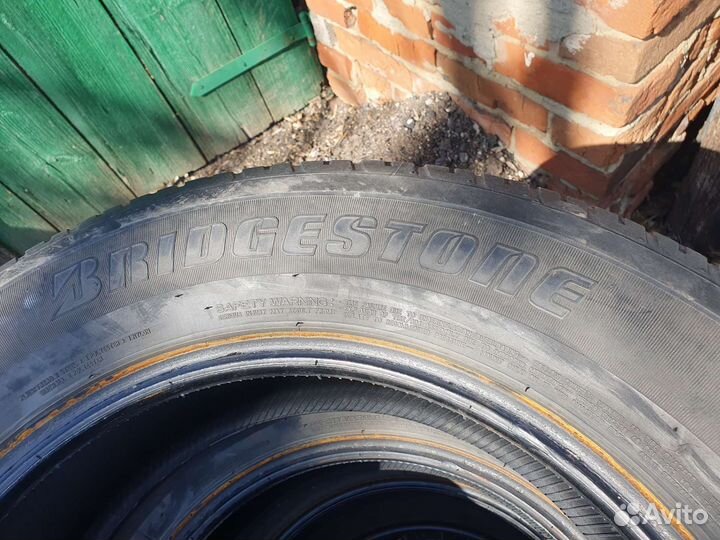 Bridgestone Dueler H/T 225/65 R17 99H