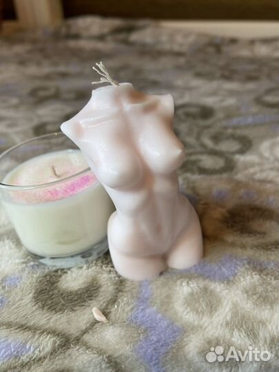 Свеча в форме женского тела