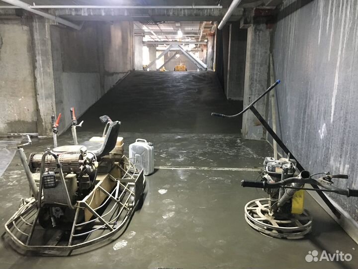 Устройство бетонной стяжки пола с упрочненным верхним слоем