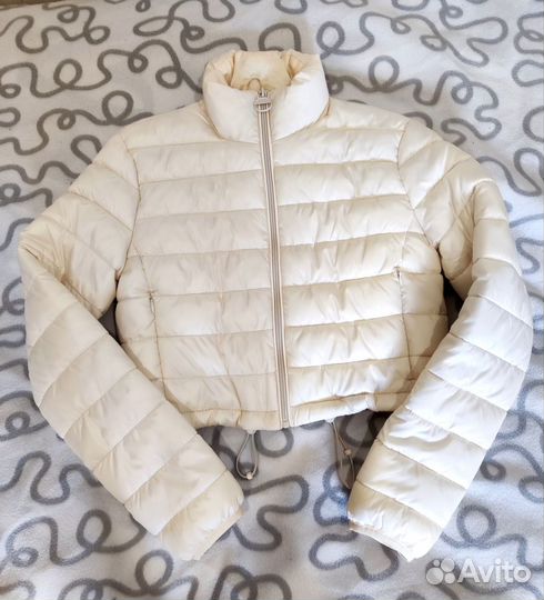 Приталенная курточка terranova