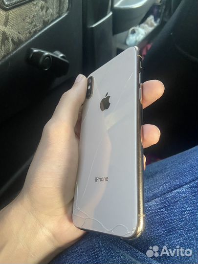 iPhone xs gold