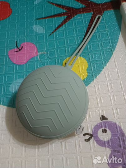 Силиконовые держатели и кейсы для пустышки