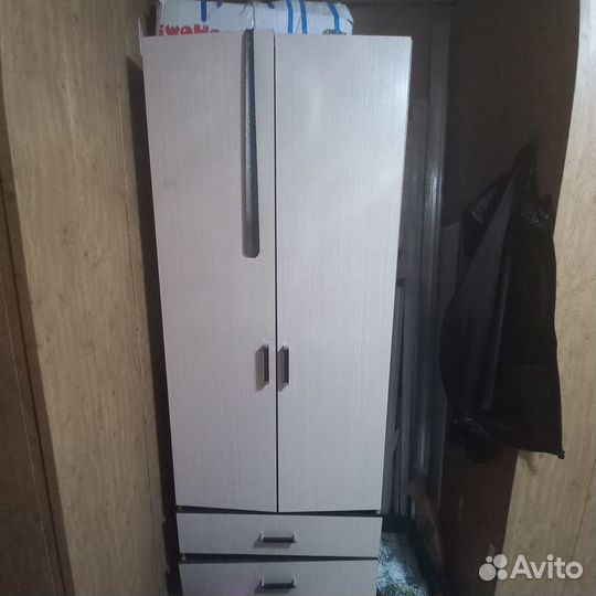 Шкаф в прихожую бу