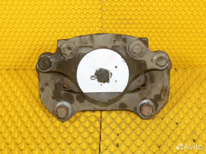 Суппорт передний правый Kia Optima 4