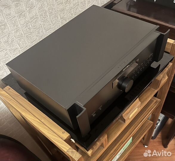Предусилитель Rotel RC-1090