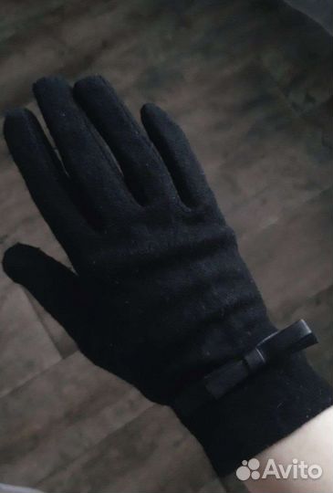 Женские перчатки Reserved