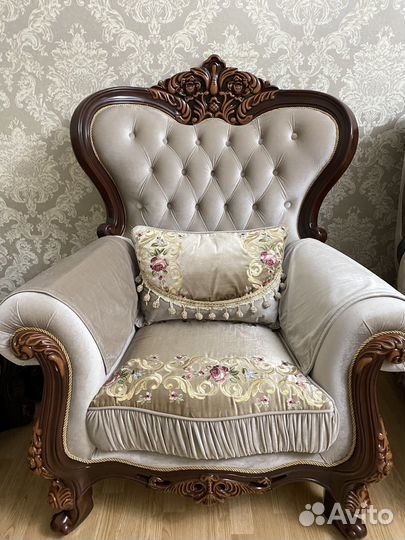 Диван и кресла