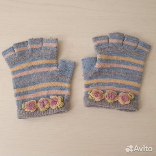 Перчатки с обрезанными пальцами для девочки