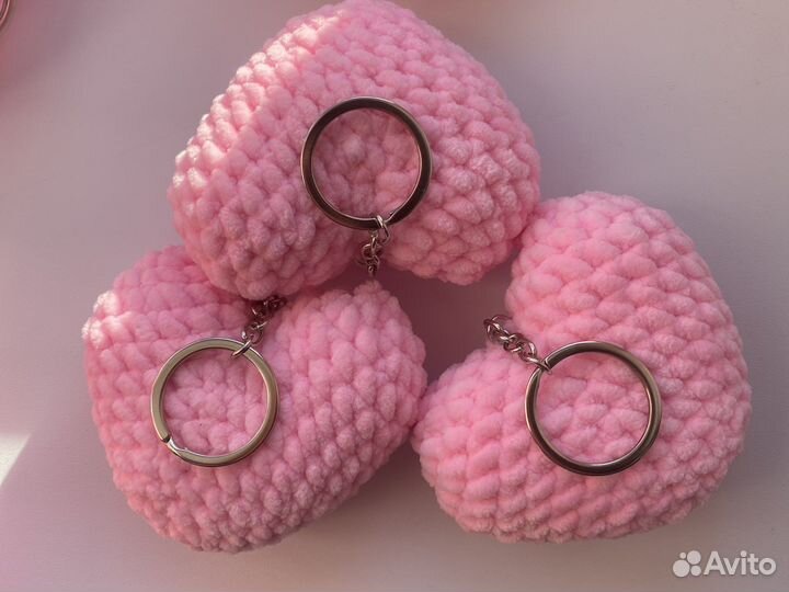 Брелок вязанный