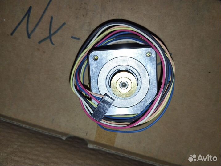 Шаговый двигатель для принтера