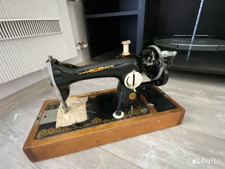 Швейная машинка бу ручная