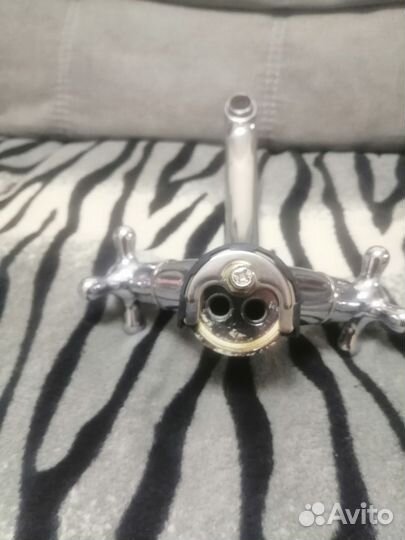 Смеситель для кухни бу фирмы iddis