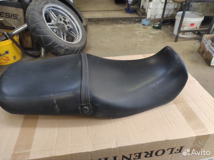 Сиденье kawasaki ZZR400