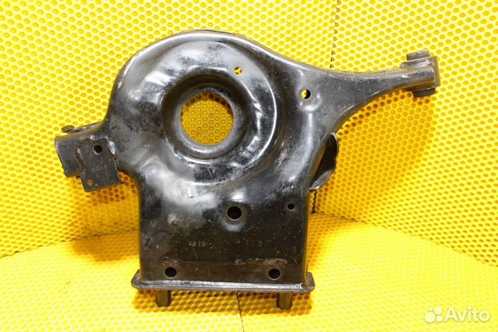 Рычаг подвески задний левый Nissan Teana L33