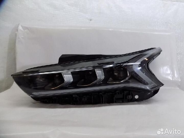 Фара левая Kia K5