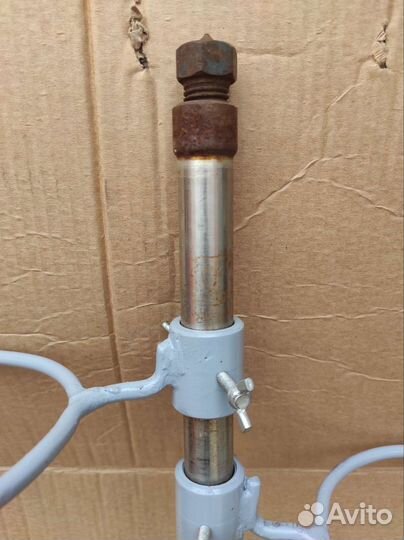 Подставка для корма собак