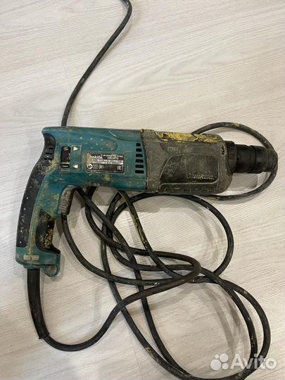 Перфоратор Makita HR2470