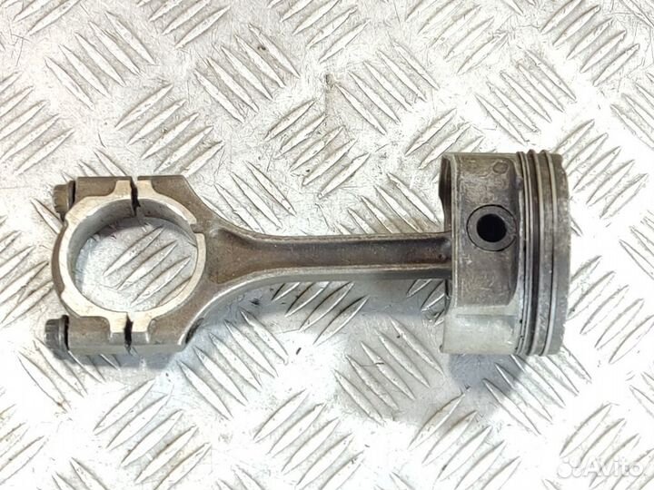 Поршень с шатуном Hyundai Solaris 2010-2017