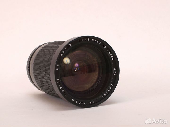 На Pentax, Cosina 28-200 mm f 3.5-5.6 MC Macro