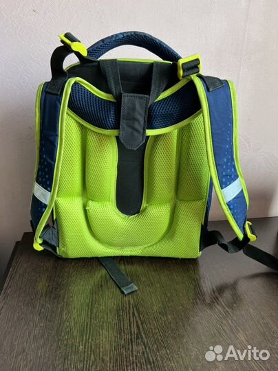 Рюкзак школьный