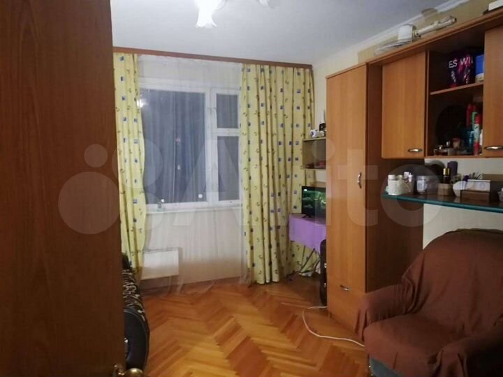 Комната 14 м² в 4-к., 2/22 эт.