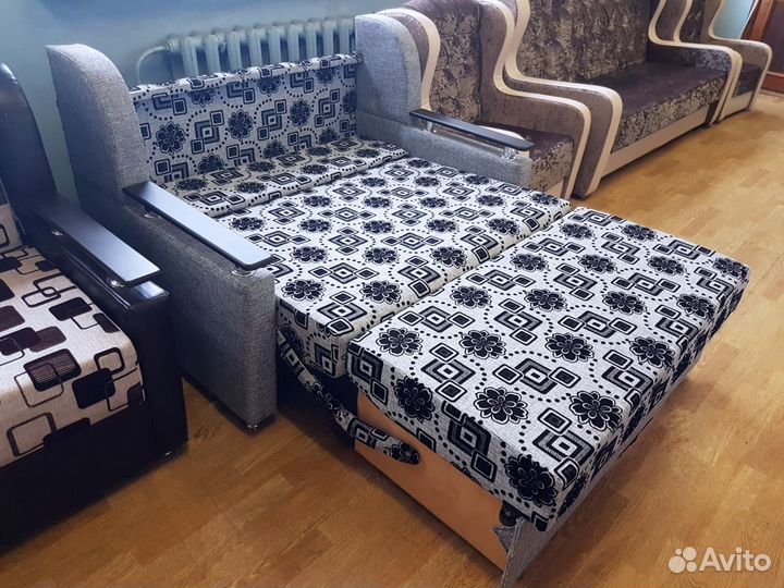 Маленький диван (сабля)