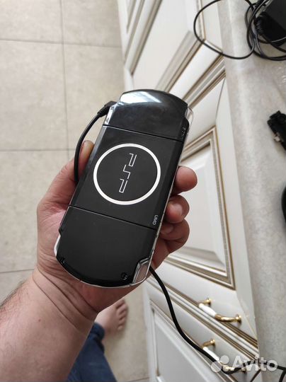 Sony PSP 3008 прошитая 64 игры