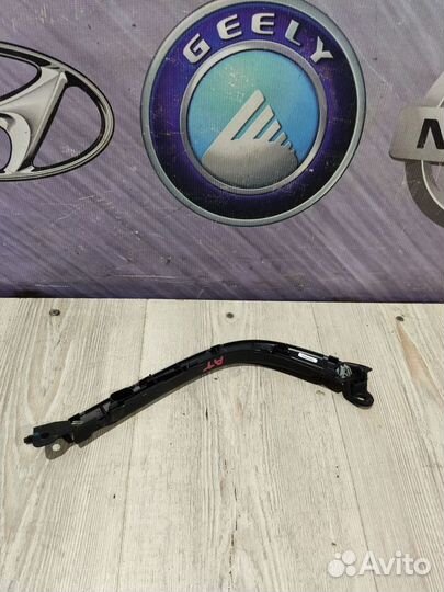 Центральная консоль Geely atlas Прав