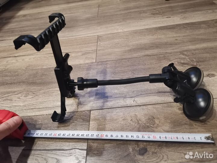 Держатель планшета на стекло автомобиля