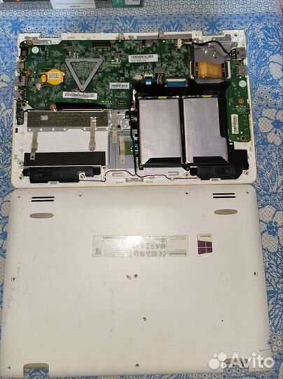 Lenovo Yoga 300, запчасти