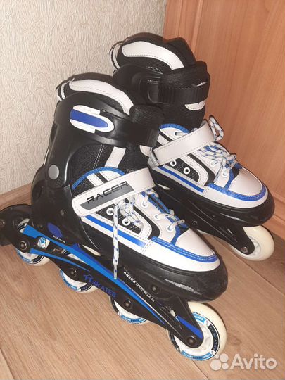 Раздвежные роликовые коньки