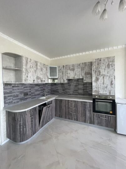 2-к. квартира, 58,3 м², 8/10 эт.