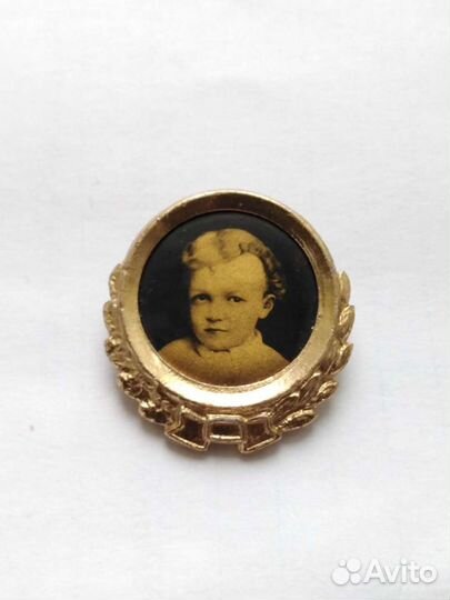 Наборы значков разные