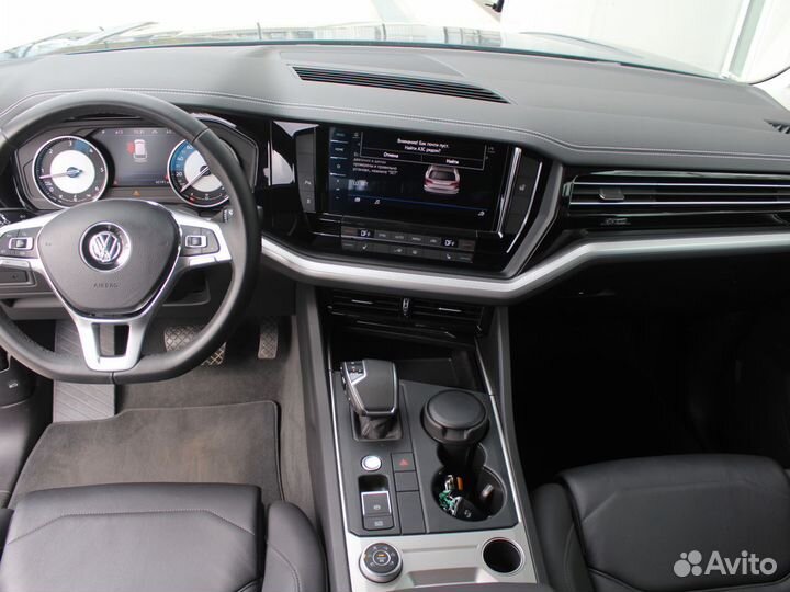 Volkswagen Touareg 3.0 AT, 2019, 45 191 км