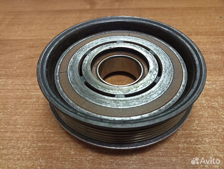 Шкив компрессора кондиционера VW, Audi 1996-2005 г